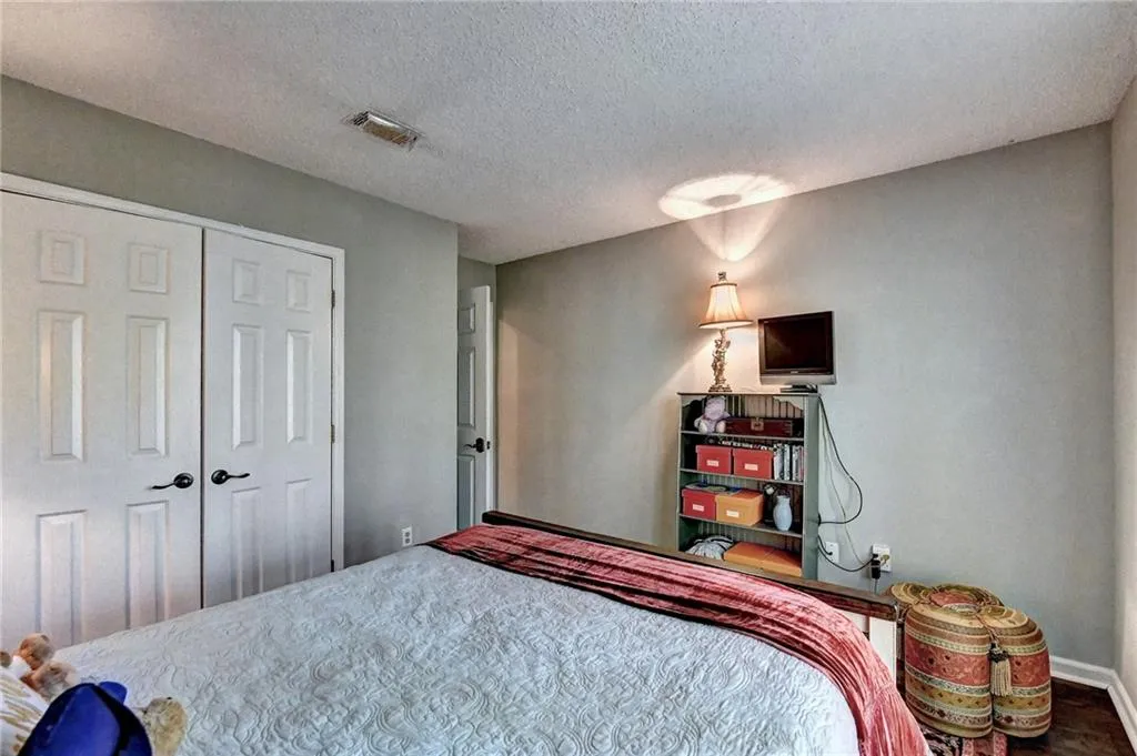 111 Bainbridge Drive, Atlanta, Georgia 30327, 2 Bedrooms Bedrooms, ,2 BathroomsBathrooms,Residential,Sold,111 Bainbridge Drive,7029709