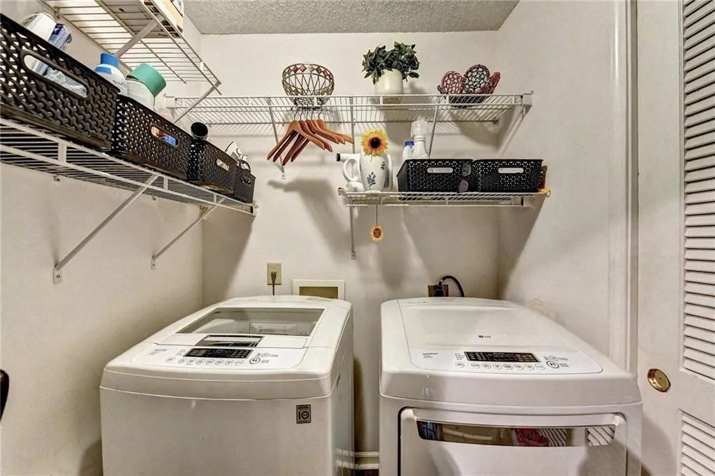 111 Bainbridge Drive, Atlanta, Georgia 30327, 2 Bedrooms Bedrooms, ,2 BathroomsBathrooms,Residential,Sold,111 Bainbridge Drive,7029709