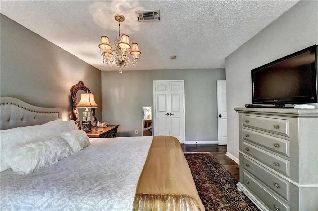 111 Bainbridge Drive, Atlanta, Georgia 30327, 2 Bedrooms Bedrooms, ,2 BathroomsBathrooms,Residential,Sold,111 Bainbridge Drive,7029709