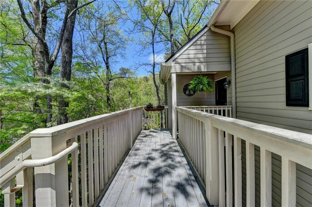 111 Bainbridge Drive, Atlanta, Georgia 30327, 2 Bedrooms Bedrooms, ,2 BathroomsBathrooms,Residential,Sold,111 Bainbridge Drive,7029709