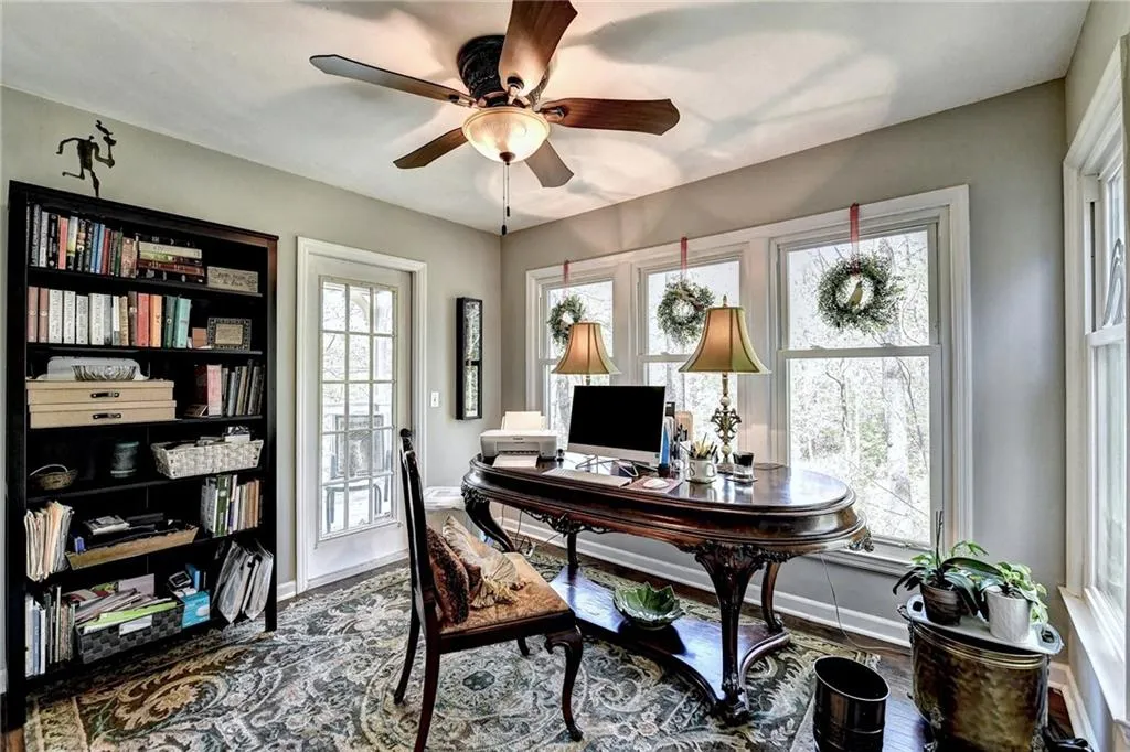 111 Bainbridge Drive, Atlanta, Georgia 30327, 2 Bedrooms Bedrooms, ,2 BathroomsBathrooms,Residential,Sold,111 Bainbridge Drive,7029709