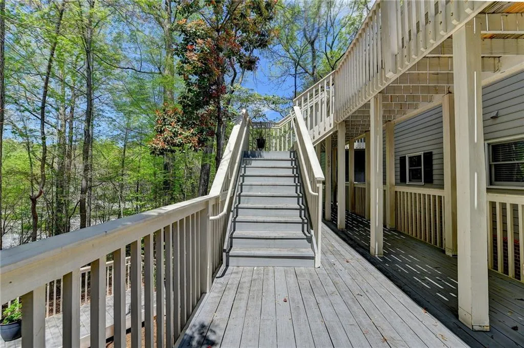 111 Bainbridge Drive, Atlanta, Georgia 30327, 2 Bedrooms Bedrooms, ,2 BathroomsBathrooms,Residential,Sold,111 Bainbridge Drive,7029709