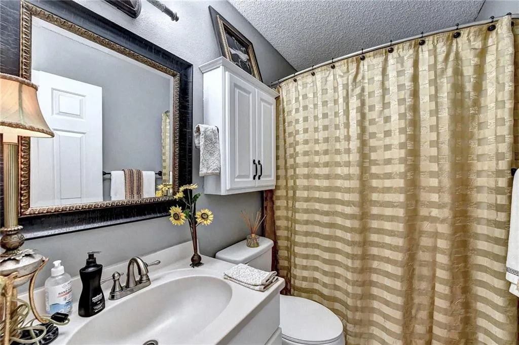 111 Bainbridge Drive, Atlanta, Georgia 30327, 2 Bedrooms Bedrooms, ,2 BathroomsBathrooms,Residential,Sold,111 Bainbridge Drive,7029709