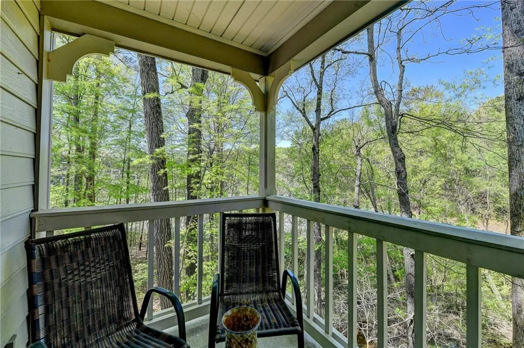 111 Bainbridge Drive, Atlanta, Georgia 30327, 2 Bedrooms Bedrooms, ,2 BathroomsBathrooms,Residential,Sold,111 Bainbridge Drive,7029709