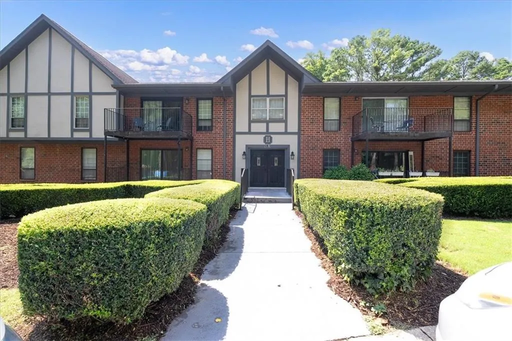 6851 Roswell Road Unit H12, Atlanta, Georgia 30328, 2 Bedrooms Bedrooms, ,2 BathroomsBathrooms,Residential,Sold,6851 Roswell Road Unit H12,7572480