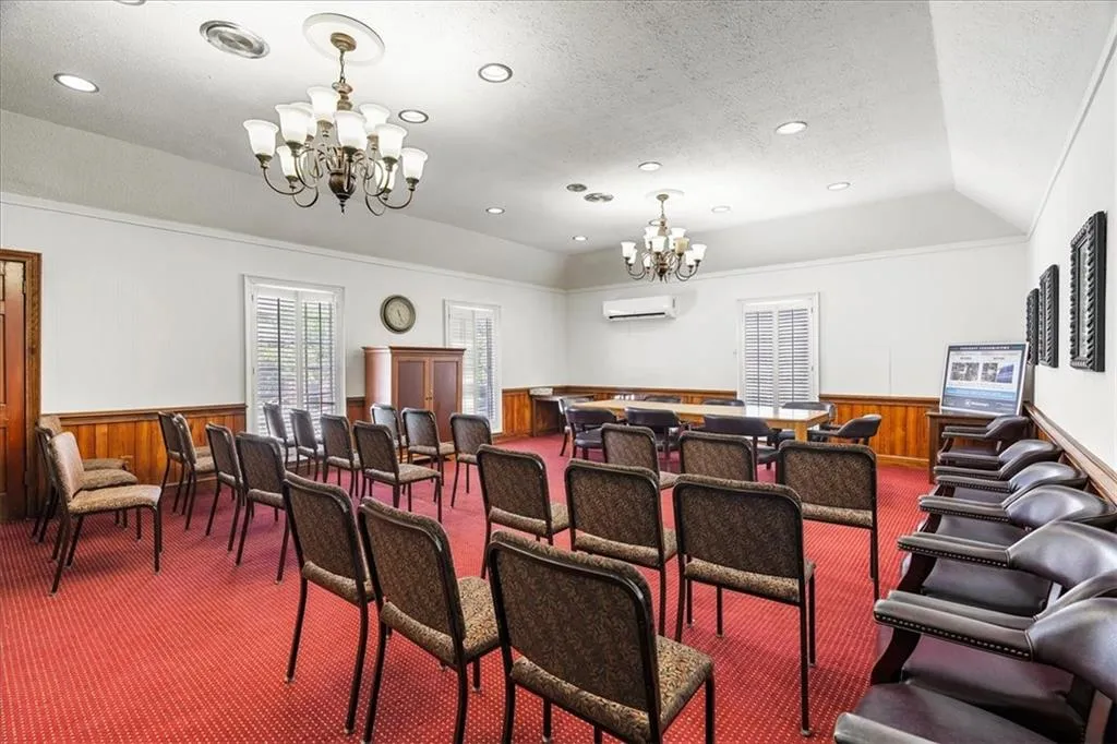 6851 Roswell Road Unit H12, Atlanta, Georgia 30328, 2 Bedrooms Bedrooms, ,2 BathroomsBathrooms,Residential,Sold,6851 Roswell Road Unit H12,7572480