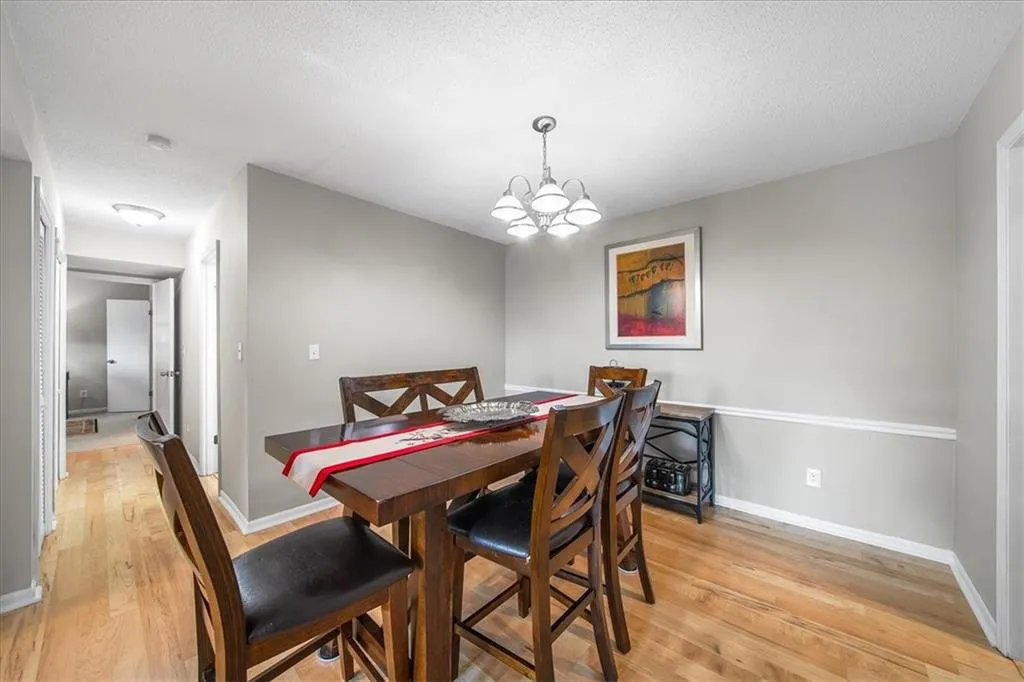 6851 Roswell Road Unit H12, Atlanta, Georgia 30328, 2 Bedrooms Bedrooms, ,2 BathroomsBathrooms,Residential,Sold,6851 Roswell Road Unit H12,7572480