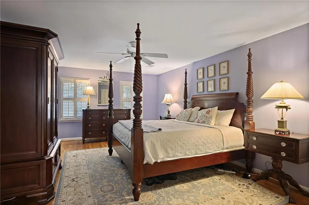 570 Old Harbor Drive, Atlanta, Georgia 30328, 4 Bedrooms Bedrooms, ,3 BathroomsBathrooms,Residential,For Sale,570 Old Harbor Drive,7643178