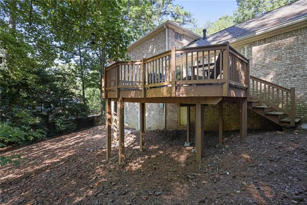 570 Old Harbor Drive, Atlanta, Georgia 30328, 4 Bedrooms Bedrooms, ,3 BathroomsBathrooms,Residential,For Sale,570 Old Harbor Drive,7643178