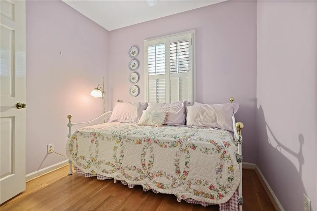 570 Old Harbor Drive, Atlanta, Georgia 30328, 4 Bedrooms Bedrooms, ,3 BathroomsBathrooms,Residential,For Sale,570 Old Harbor Drive,7643178