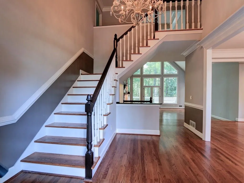 220 Gold Creek Court, Sandy Springs, Georgia 30350, 6 Bedrooms Bedrooms, ,4 BathroomsBathrooms,Residential,Sold,220 Gold Creek Court,5710557