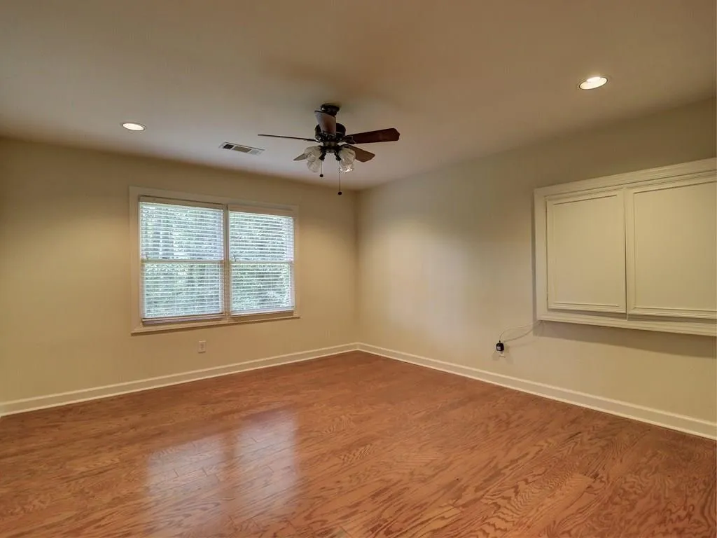 220 Gold Creek Court, Sandy Springs, Georgia 30350, 6 Bedrooms Bedrooms, ,4 BathroomsBathrooms,Residential,Sold,220 Gold Creek Court,5710557