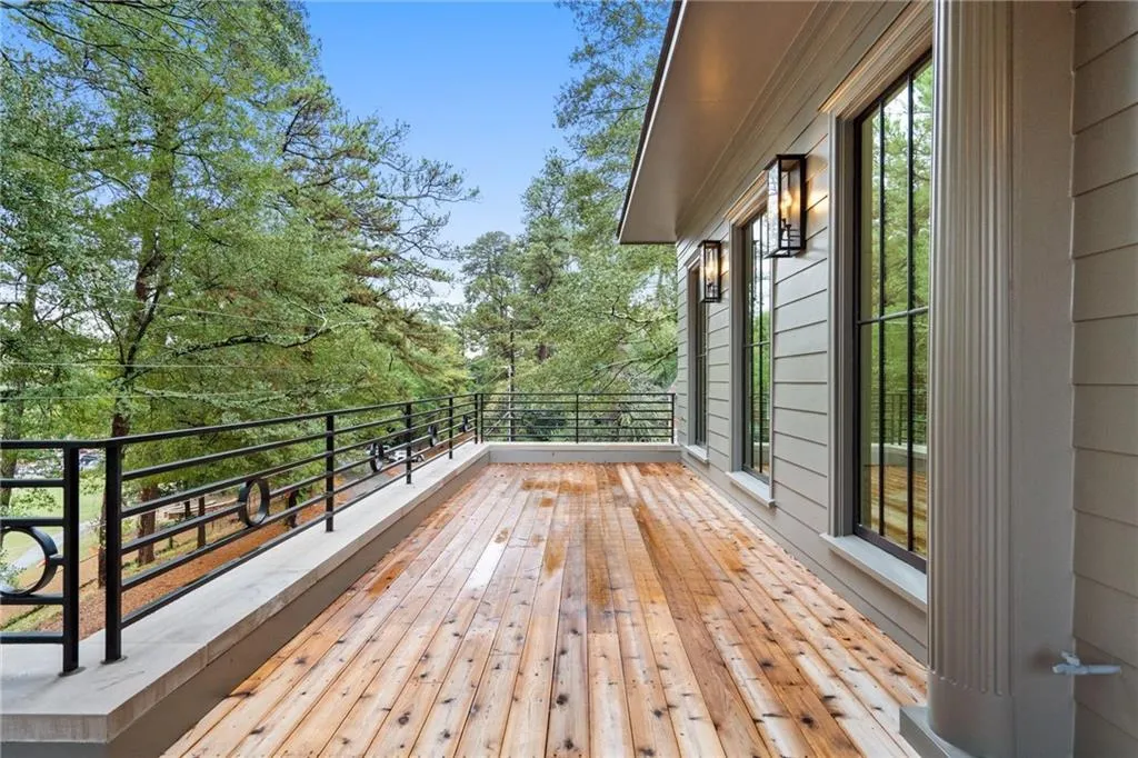 96 Sheridan Drive, Atlanta, Georgia 30305, 4 Bedrooms Bedrooms, ,3 BathroomsBathrooms,Residential,Sold,96 Sheridan Drive,7526083