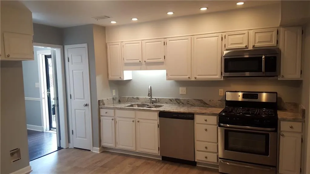 54 Huntington Place Drive, Atlanta, Georgia 30350, 3 Bedrooms Bedrooms, ,2 BathroomsBathrooms,Residential,Sold,54 Huntington Place Drive,5862320