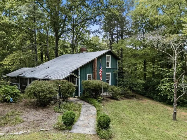 31 Bear Creek Lane, Clayton, Georgia 30525