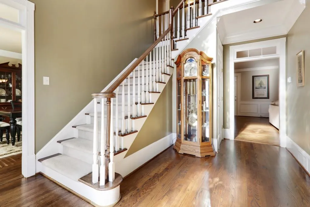 7790 Landowne Drive, Sandy Springs, Georgia 30350, 5 Bedrooms Bedrooms, ,4 BathroomsBathrooms,Residential,Sold,7790 Landowne Drive,6837177
