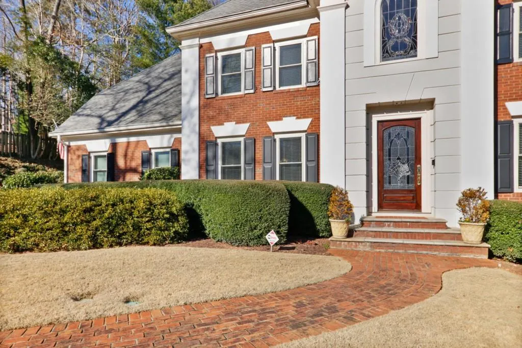 7790 Landowne Drive, Sandy Springs, Georgia 30350, 5 Bedrooms Bedrooms, ,4 BathroomsBathrooms,Residential,Sold,7790 Landowne Drive,6837177
