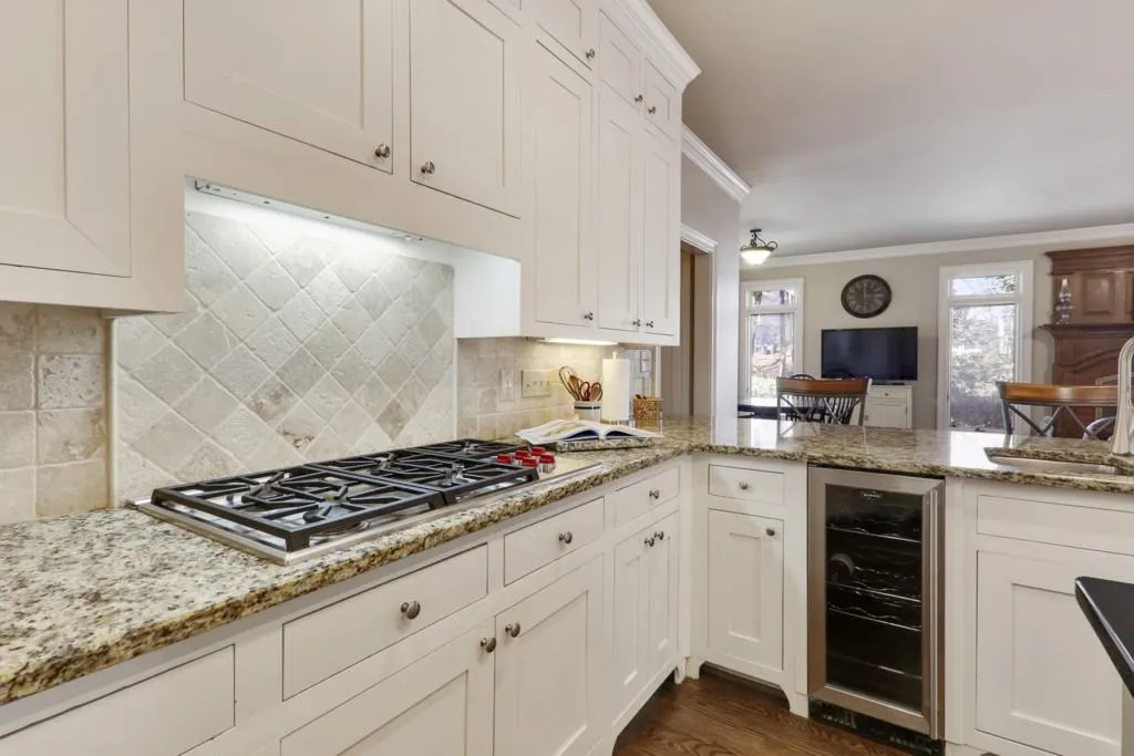 7790 Landowne Drive, Sandy Springs, Georgia 30350, 5 Bedrooms Bedrooms, ,4 BathroomsBathrooms,Residential,Sold,7790 Landowne Drive,6837177