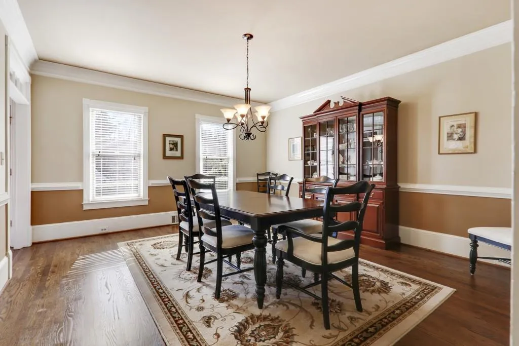 7790 Landowne Drive, Sandy Springs, Georgia 30350, 5 Bedrooms Bedrooms, ,4 BathroomsBathrooms,Residential,Sold,7790 Landowne Drive,6837177
