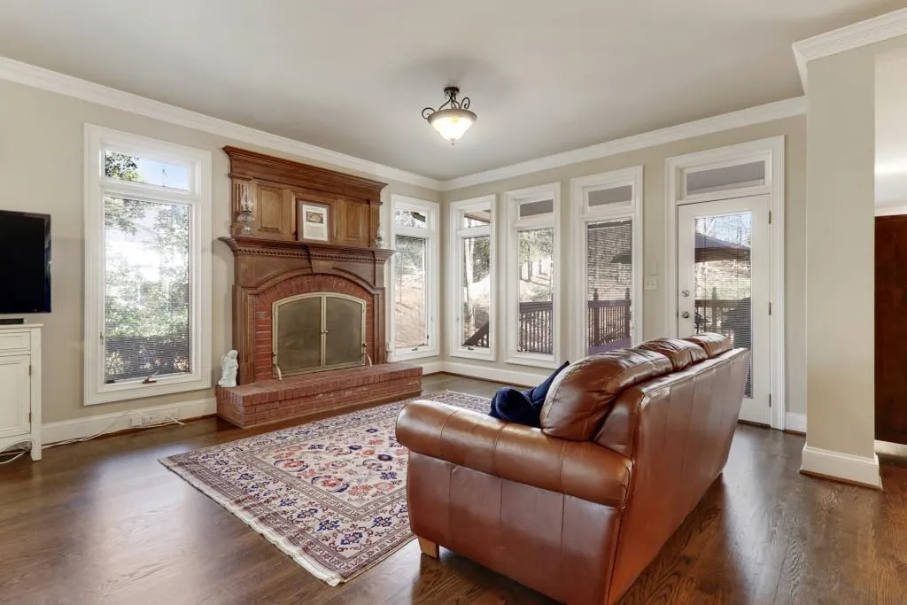 7790 Landowne Drive, Sandy Springs, Georgia 30350, 5 Bedrooms Bedrooms, ,4 BathroomsBathrooms,Residential,Sold,7790 Landowne Drive,6837177