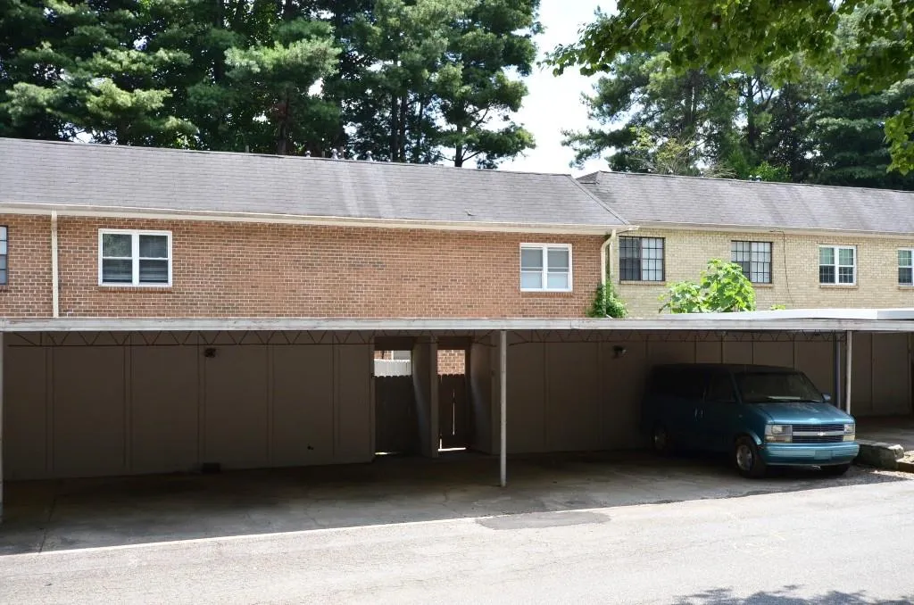 310 Winding River Drive Unit E, Sandy Springs, Georgia 30350, 2 Bedrooms Bedrooms, ,2 BathroomsBathrooms,Residential,Sold,310 Winding River Drive Unit E,5579638