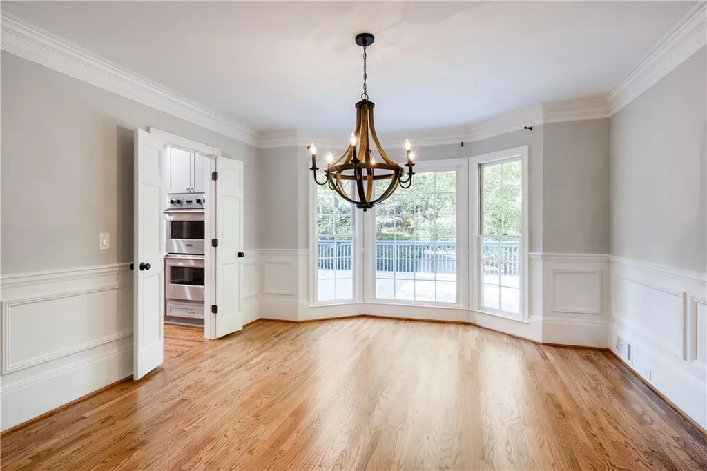 340 Aldenshire Place, Sandy Springs, Georgia 30350, 5 Bedrooms Bedrooms, ,4 BathroomsBathrooms,Residential,Sold,340 Aldenshire Place,6637079