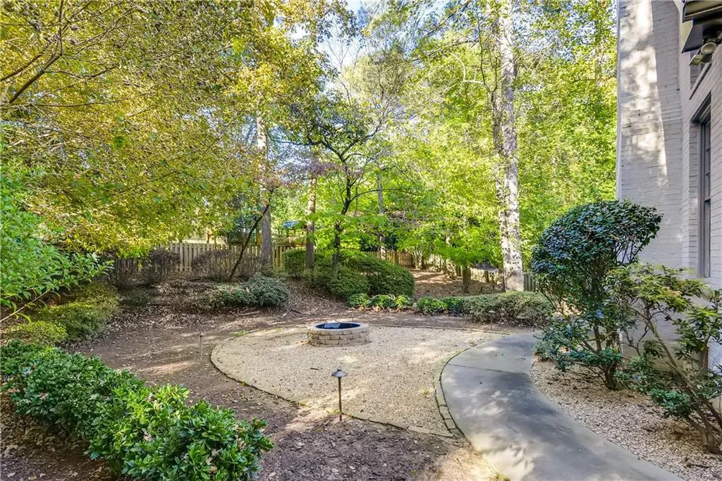 340 Aldenshire Place, Sandy Springs, Georgia 30350, 5 Bedrooms Bedrooms, ,4 BathroomsBathrooms,Residential,Sold,340 Aldenshire Place,6637079