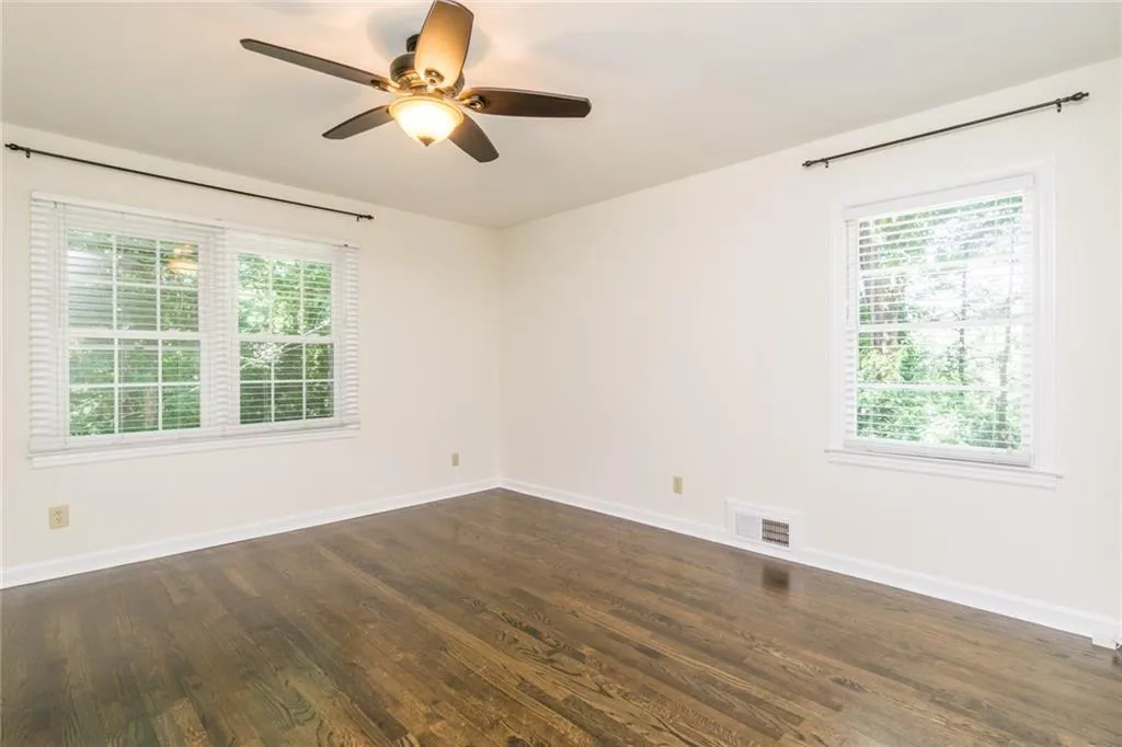 5615 Kayron Drive, Atlanta, Georgia 30342, 3 Bedrooms Bedrooms, ,2 BathroomsBathrooms,Residential,Sold,5615 Kayron Drive,5999820