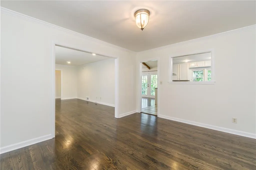 5615 Kayron Drive, Atlanta, Georgia 30342, 3 Bedrooms Bedrooms, ,2 BathroomsBathrooms,Residential,Sold,5615 Kayron Drive,5999820