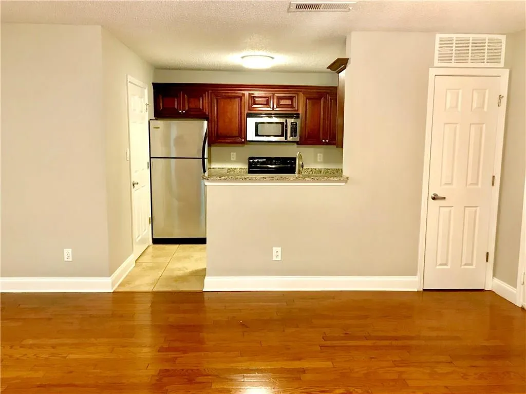 1108 Santa Fe Parkway Unit 1108, Sandy Springs, Georgia 30350, 1 Bedroom Bedrooms, ,1 BathroomBathrooms,Residential,Sold,1108 Santa Fe Parkway Unit 1108,6078922