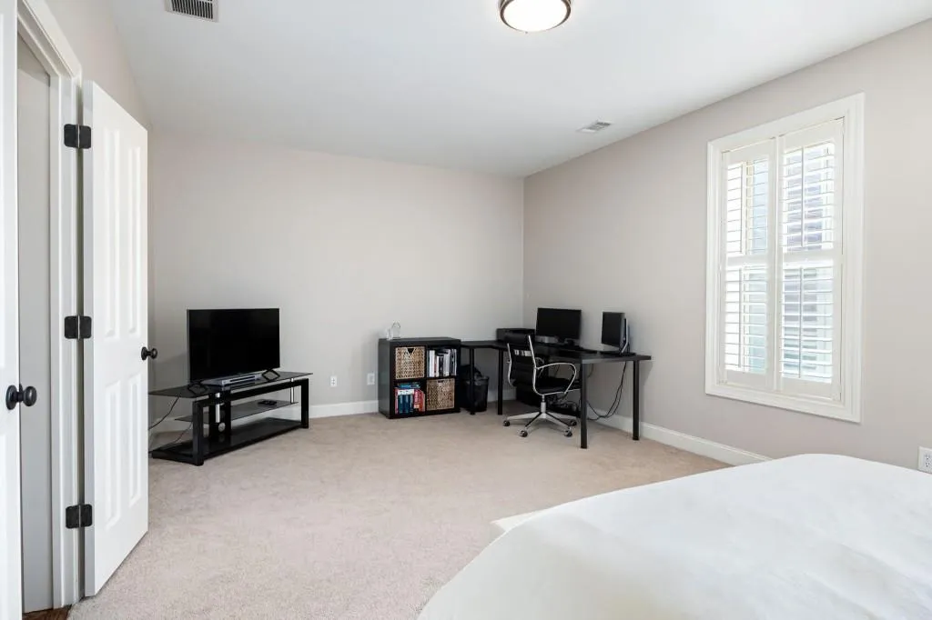 151 Alderwood Hill, Sandy Springs, Georgia 30328, 3 Bedrooms Bedrooms, ,3 BathroomsBathrooms,Residential,Sold,151 Alderwood Hill,7227494