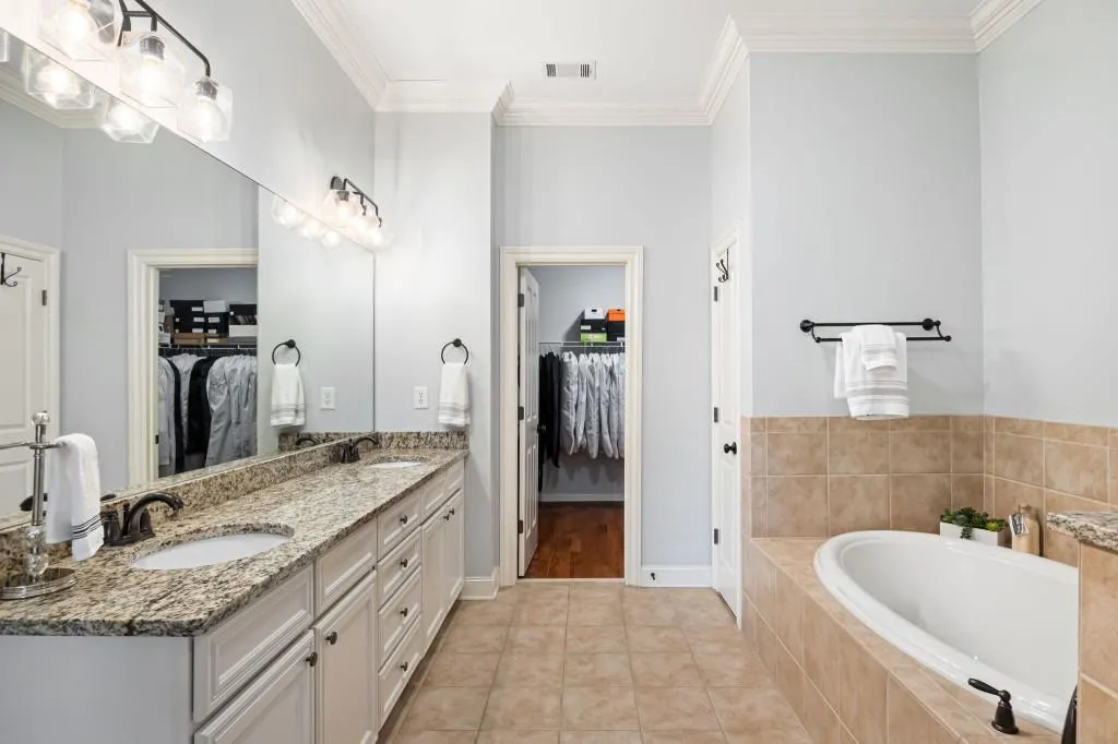 151 Alderwood Hill, Sandy Springs, Georgia 30328, 3 Bedrooms Bedrooms, ,3 BathroomsBathrooms,Residential,Sold,151 Alderwood Hill,7227494