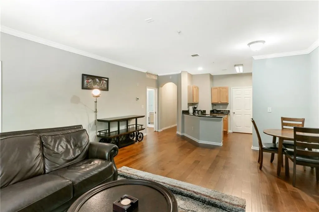 5641 Roswell Road Unit 116, Sandy Springs, Georgia 30342, 2 Bedrooms Bedrooms, ,2 BathroomsBathrooms,Residential,Sold,5641 Roswell Road Unit 116,6929334