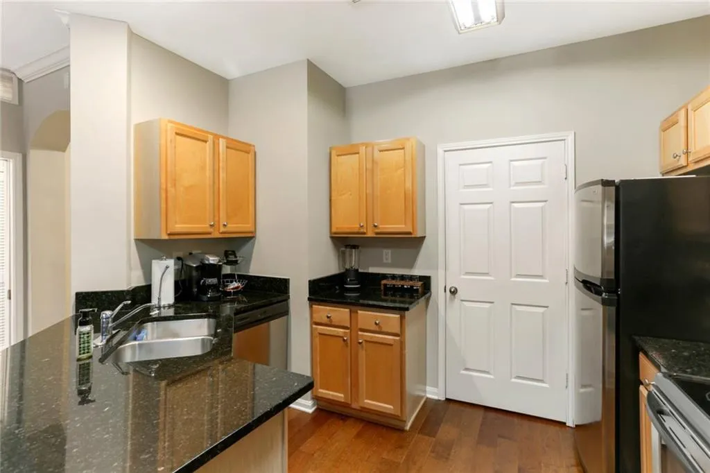 5641 Roswell Road Unit 116, Sandy Springs, Georgia 30342, 2 Bedrooms Bedrooms, ,2 BathroomsBathrooms,Residential,Sold,5641 Roswell Road Unit 116,6929334