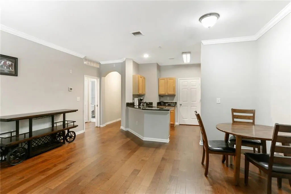 5641 Roswell Road Unit 116, Sandy Springs, Georgia 30342, 2 Bedrooms Bedrooms, ,2 BathroomsBathrooms,Residential,Sold,5641 Roswell Road Unit 116,6929334