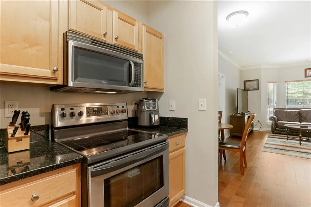 5641 Roswell Road Unit 116, Sandy Springs, Georgia 30342, 2 Bedrooms Bedrooms, ,2 BathroomsBathrooms,Residential,Sold,5641 Roswell Road Unit 116,6929334