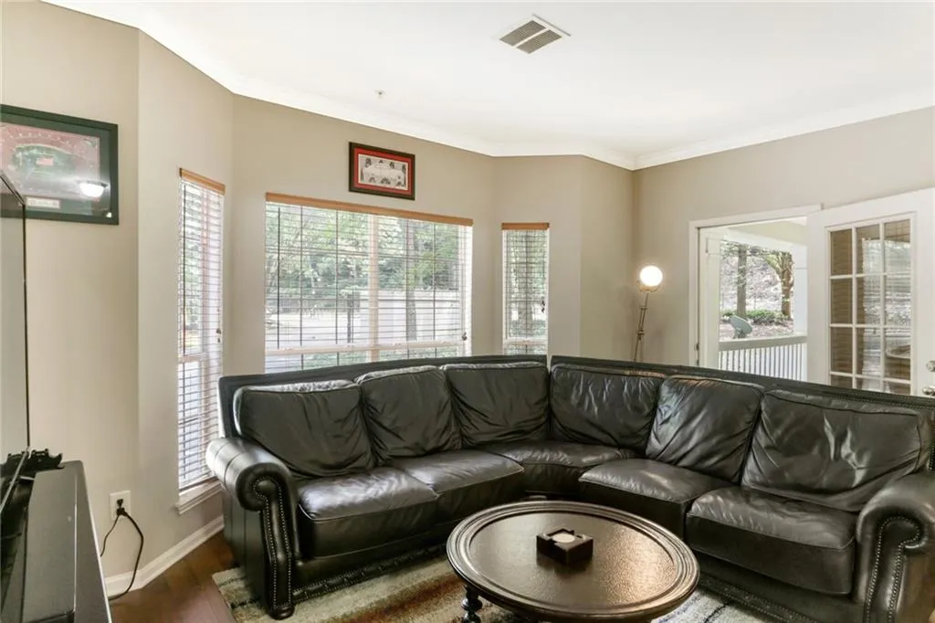 5641 Roswell Road Unit 116, Sandy Springs, Georgia 30342, 2 Bedrooms Bedrooms, ,2 BathroomsBathrooms,Residential,Sold,5641 Roswell Road Unit 116,6929334