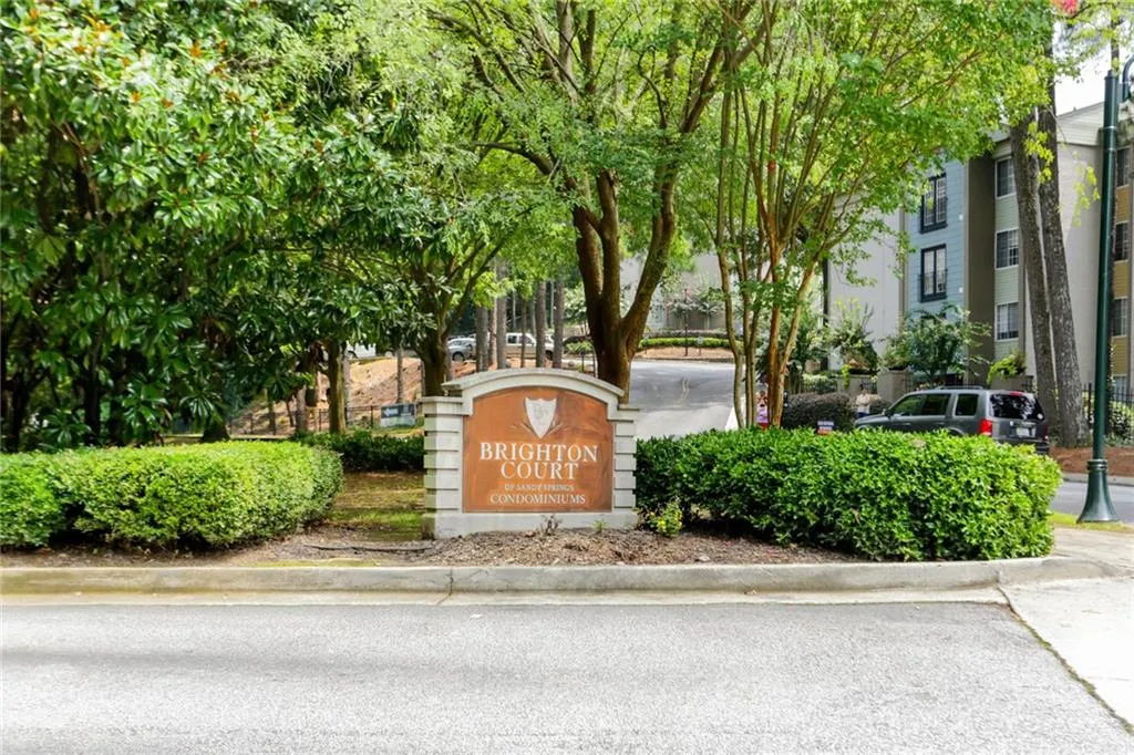 5641 Roswell Road Unit 116, Sandy Springs, Georgia 30342, 2 Bedrooms Bedrooms, ,2 BathroomsBathrooms,Residential,Sold,5641 Roswell Road Unit 116,6929334