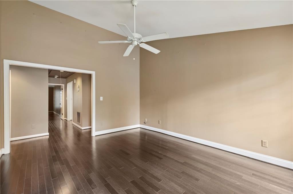 234 The South Chace, Sandy Springs, Georgia 30328, 2 Bedrooms Bedrooms, ,2 BathroomsBathrooms,Residential,Sold,234 The South Chace,7295585