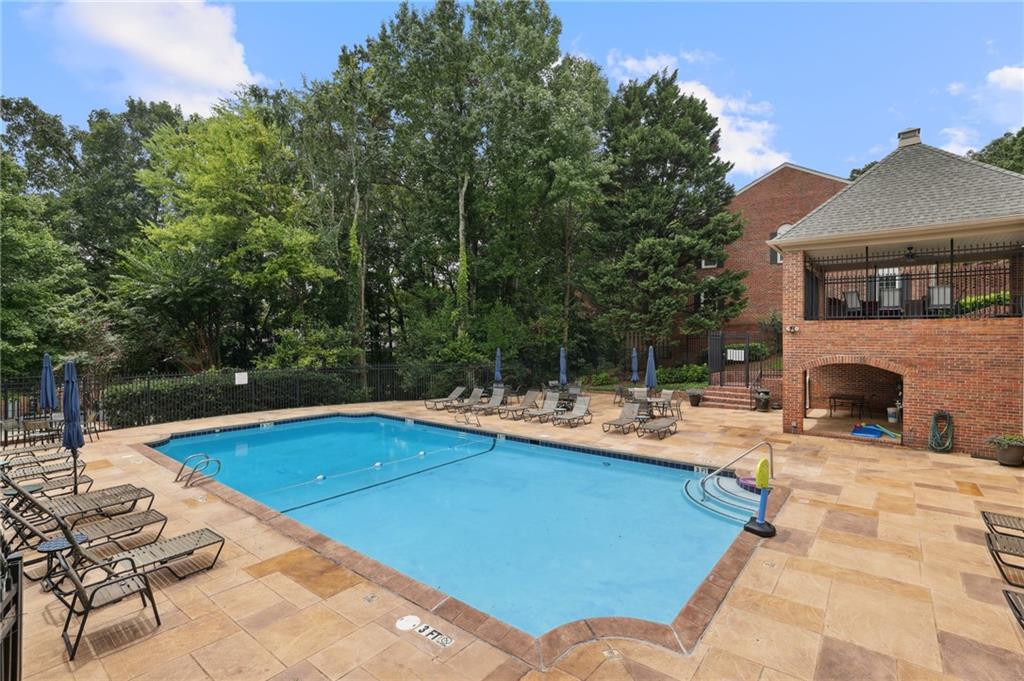 234 The South Chace, Sandy Springs, Georgia 30328, 2 Bedrooms Bedrooms, ,2 BathroomsBathrooms,Residential,Sold,234 The South Chace,7295585