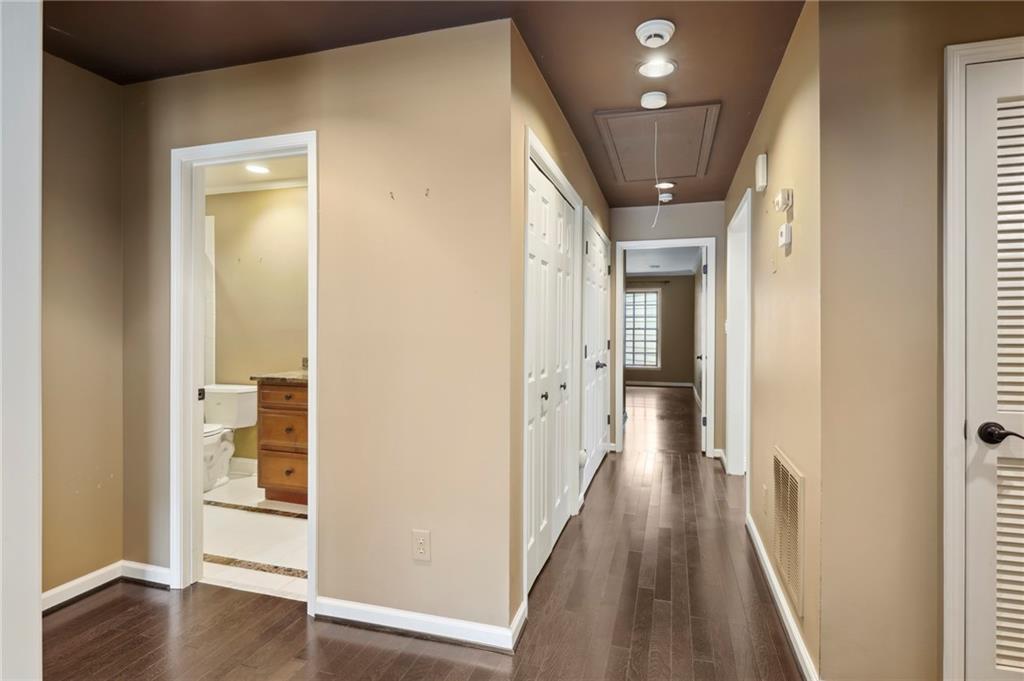 234 The South Chace, Sandy Springs, Georgia 30328, 2 Bedrooms Bedrooms, ,2 BathroomsBathrooms,Residential,Sold,234 The South Chace,7295585