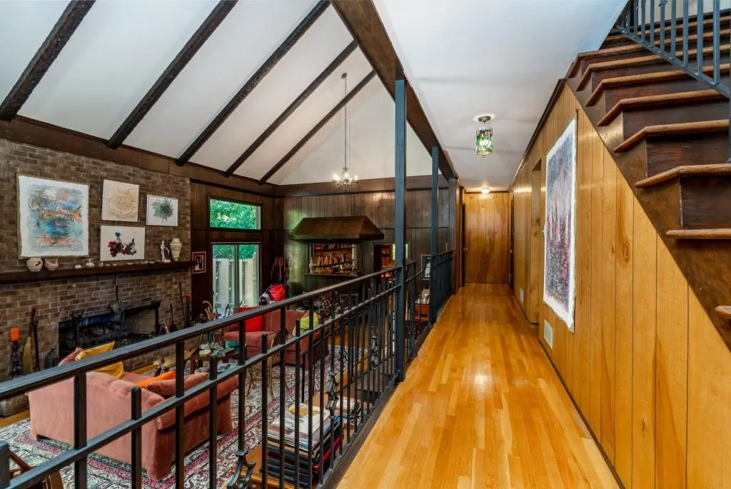 1605 Saint Tropez Way, Sandy Springs, Georgia 30350, 4 Bedrooms Bedrooms, ,2 BathroomsBathrooms,Residential,Sold,1605 Saint Tropez Way,6902686