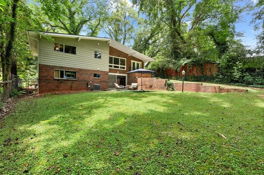 595 Collier Ridge Drive Nw, Atlanta, Georgia 30318, 3 Bedrooms Bedrooms, ,3 BathroomsBathrooms,Residential,For Sale,595 Collier Ridge Drive Nw,7628879