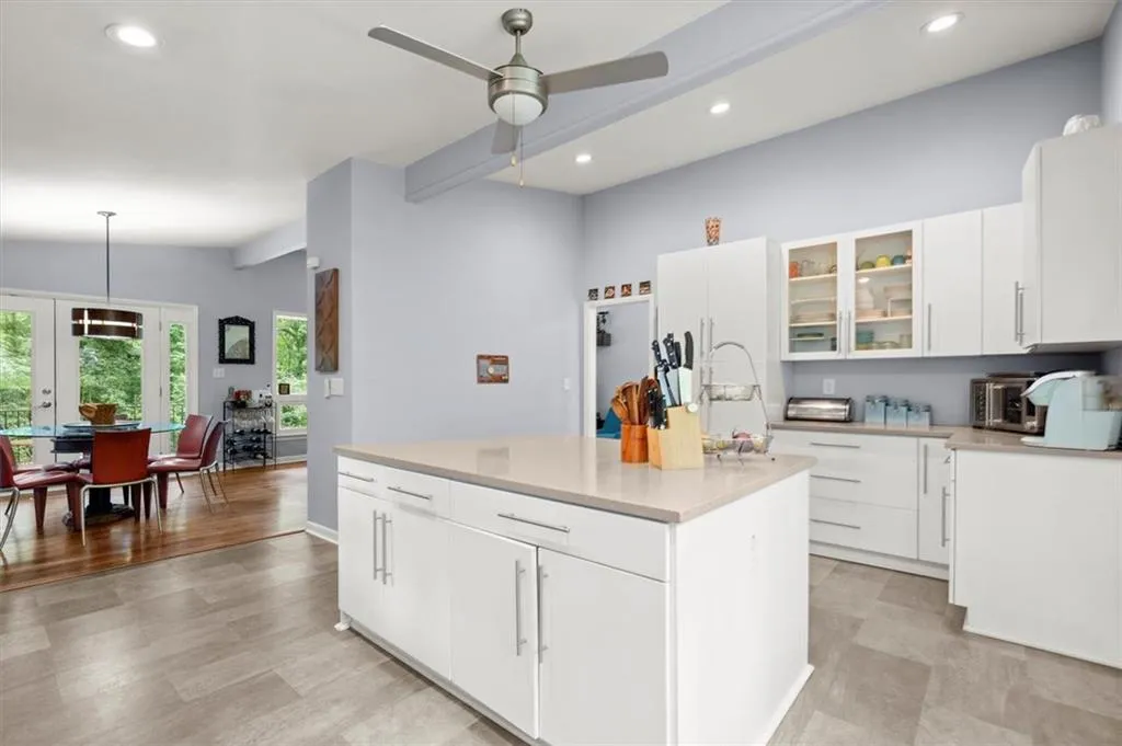 595 Collier Ridge Drive Nw, Atlanta, Georgia 30318, 3 Bedrooms Bedrooms, ,3 BathroomsBathrooms,Residential,For Sale,595 Collier Ridge Drive Nw,7628879