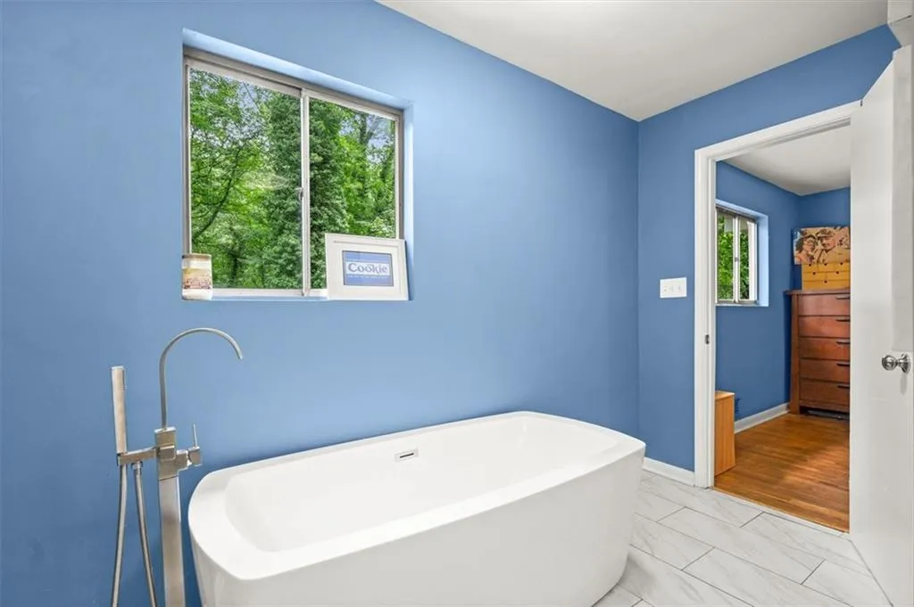 595 Collier Ridge Drive Nw, Atlanta, Georgia 30318, 3 Bedrooms Bedrooms, ,3 BathroomsBathrooms,Residential,For Sale,595 Collier Ridge Drive Nw,7628879