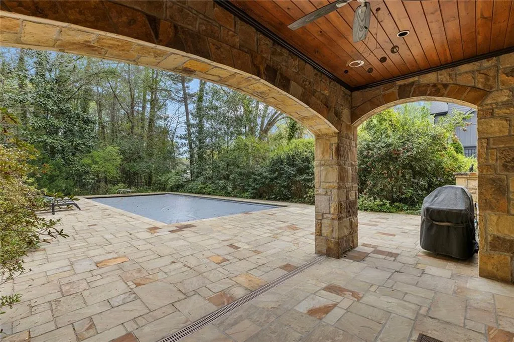 4915 Northway Drive Ne, Sandy Springs, Georgia 30342, 6 Bedrooms Bedrooms, ,7 BathroomsBathrooms,Residential,For Sale,4915 Northway Drive Ne,7744578