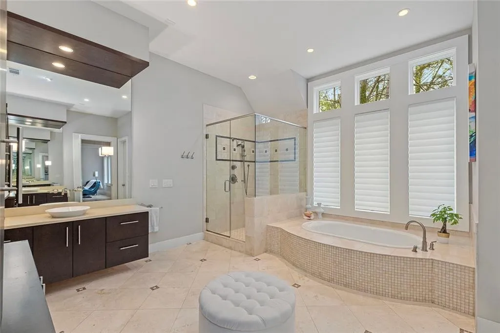 4915 Northway Drive Ne, Sandy Springs, Georgia 30342, 6 Bedrooms Bedrooms, ,7 BathroomsBathrooms,Residential,For Sale,4915 Northway Drive Ne,7744578