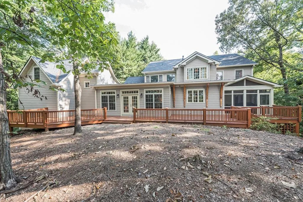 370 Kelson Drive, Sandy Springs, Georgia 30327, 5 Bedrooms Bedrooms, ,4 BathroomsBathrooms,Residential,Sold,370 Kelson Drive,5953889