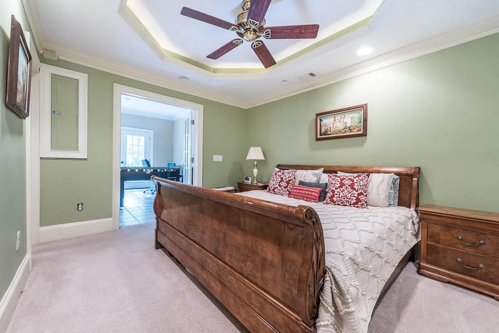 370 Kelson Drive, Sandy Springs, Georgia 30327, 5 Bedrooms Bedrooms, ,4 BathroomsBathrooms,Residential,Sold,370 Kelson Drive,5953889