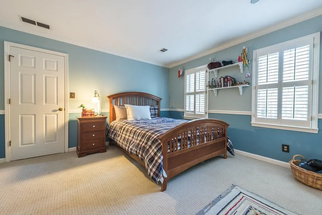 370 Kelson Drive, Sandy Springs, Georgia 30327, 5 Bedrooms Bedrooms, ,4 BathroomsBathrooms,Residential,Sold,370 Kelson Drive,5953889